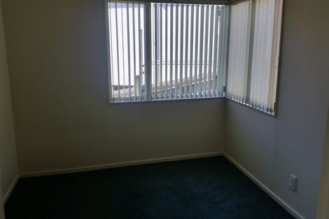 Photo of property in 31 Bronzewing Terrace, Unsworth Heights, Auckland, 0632