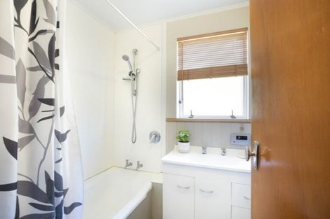 Photo of property in 6 Keith Hart Grove, Titahi Bay, Porirua, 5022