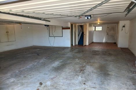 Photo of property in 60 Hillsborough Road, Hillsborough, Auckland, 1042