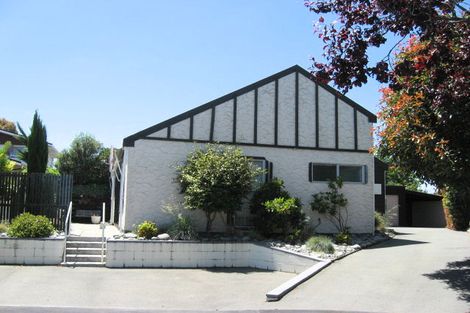 Photo of property in 2/23 Woodstock Place, Russley, Christchurch, 8042