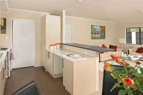 Photo of property in 2b Kintara Drive, Massey, Auckland, 0614