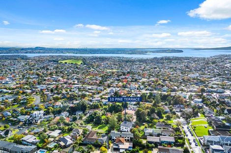 Photo of property in 10 Pine Terrace, Howick, Auckland, 2014