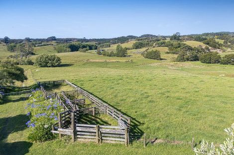 Photo of property in 211 Stoney Creek Road, Kaukapakapa, 0873