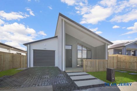 Photo of property in 27 Huringa Road, Karaka, Papakura, 2113