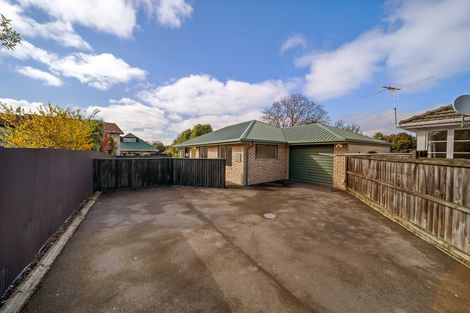 Photo of property in 14a Larch Place, Casebrook, Christchurch, 8051