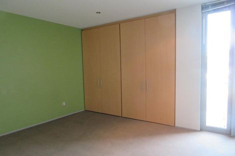 Photo of property in Sanctum Apartment, 10 Ebor Street, Te Aro, Wellington, 6011