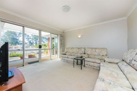 Photo of property in 74 Millbrook Road, Henderson, Auckland, 0612