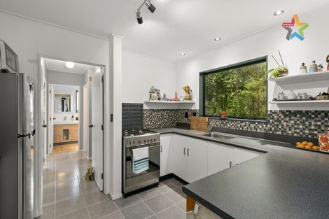 Photo of property in 3/4 Dowse Drive, Maungaraki, Lower Hutt, 5010