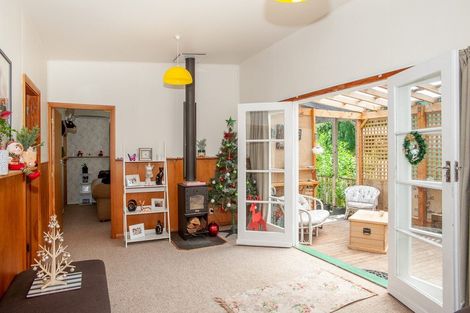 Photo of property in 51 Ranui Crescent, Diamond Harbour, Lyttelton, 8971