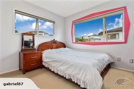 Photo of property in 12 Oak Terrace, Schnapper Rock, Auckland, 0632