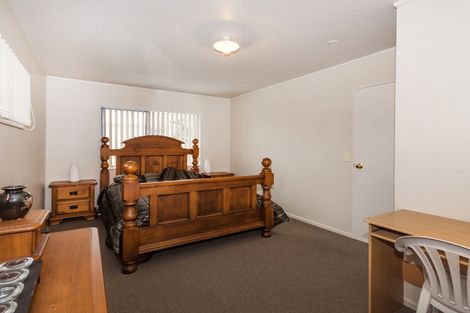 Photo of property in 518 Great South Road, Rosehill, Papakura, 2113