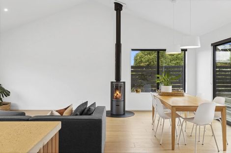 Photo of property in 12 Cleland Close, Wanaka, 9382