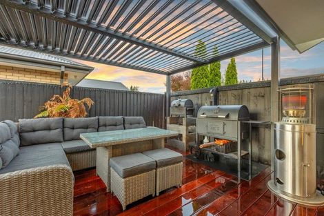 Photo of property in 32 Dunlops Crescent, Marshland, Christchurch, 8083