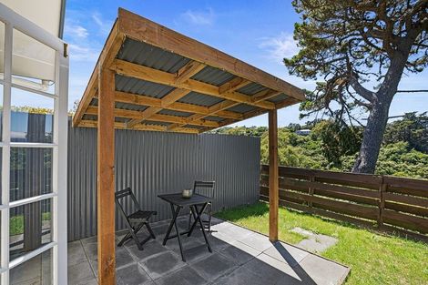 Photo of property in 120 Miromiro Road, Normandale, Lower Hutt, 5010