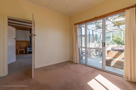 Photo of property in 23 Tremewan Street, Tawa, Wellington, 5028