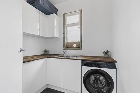 Photo of property in 8 Newbury Place, Waitara, 4320