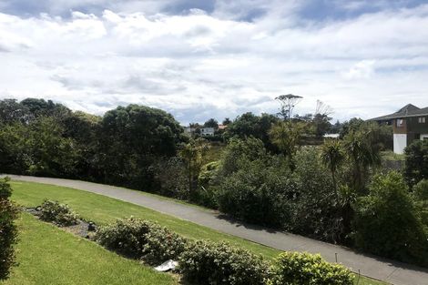Photo of property in 2/10 Kentigern Close, Pakuranga, Auckland, 2010
