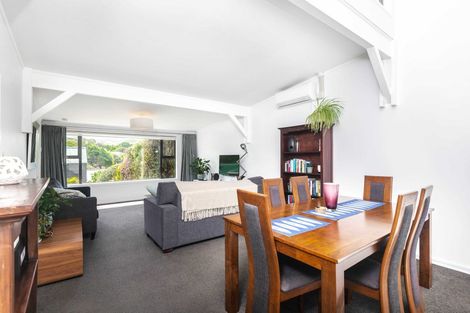 Photo of property in The Triangle, 10/33 Halswater Drive, Churton Park, Wellington, 6037