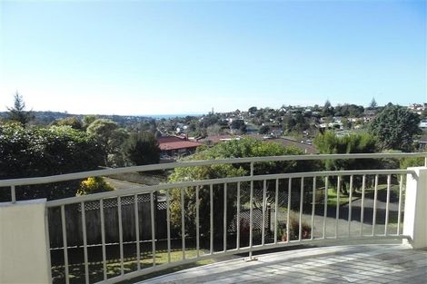 Photo of property in 60a Redwing Street, Browns Bay, Auckland, 0630