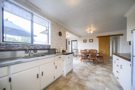 Photo of property in 4 Pain Street, Bulls, 4818