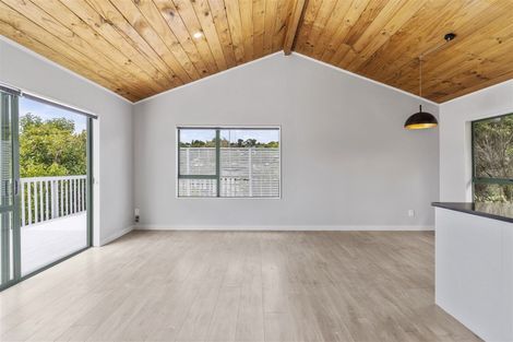 Photo of property in 26 Loughanure Place, Massey, Auckland, 0614