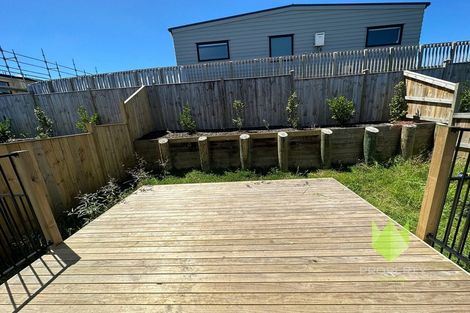 Photo of property in 20b Crestview Rise, Papakura, 2110