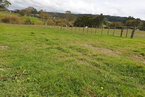 Photo of property in 750 Kaipara Coast Highway, Kaukapakapa, 0871