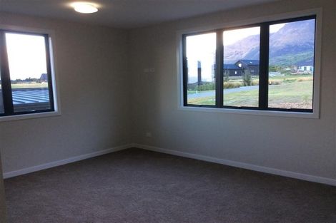 Photo of property in 10 Ellesmere Avenue, Jacks Point, Queenstown, 9371