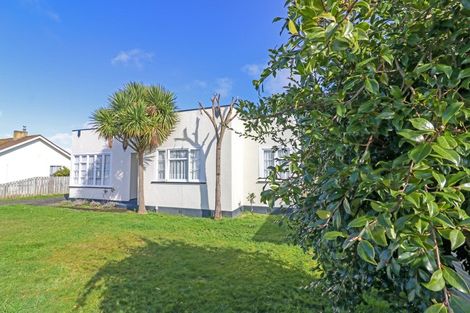 Photo of property in 6 Swinburn Street, Dannevirke, 4930