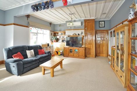 Photo of property in 84 Forest Lake Road, Forest Lake, Hamilton, 3200