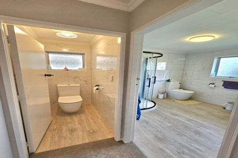 Photo of property in 4 Poplar Grove, Whalers Gate, New Plymouth, 4310