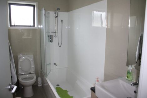 Photo of property in 6 Lane Cameron Place, Flat Bush, Auckland, 2019