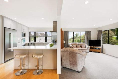 Photo of property in 16 The Close, Greenhithe, Auckland, 0632