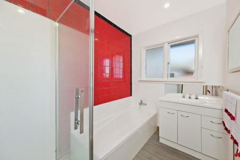 Photo of property in 2/6 Wentworth Street, Ilam, Christchurch, 8041