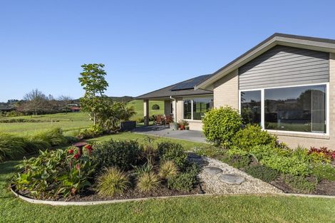 Photo of property in 14 Captains Loop, Haruru, 0204