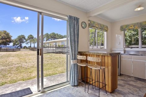 Photo of property in 16 Banks Street, Cooks Beach, Whitianga, 3591