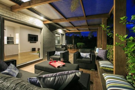 Photo of property in 47 Isobel Road, Greenhithe, Auckland, 0632