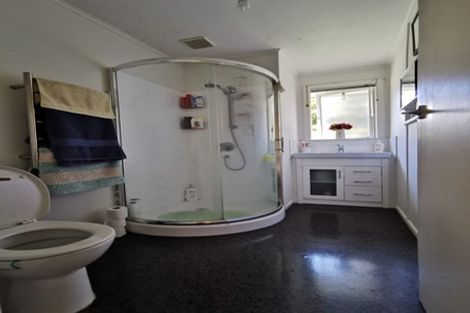 Photo of property in 1/70 Nikau Street, New Lynn, Auckland, 0600