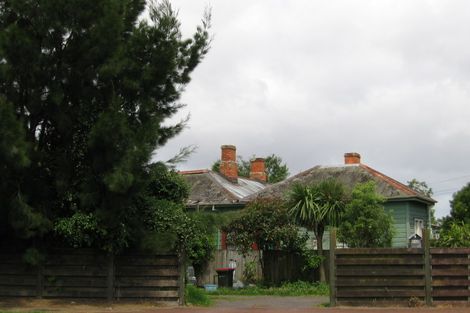 Photo of property in 153 Blockhouse Bay Road, Avondale, Auckland, 0600