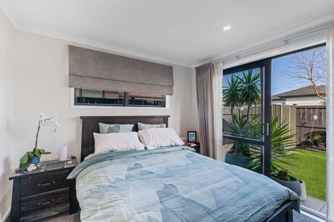 Photo of property in 11 Survila Street, Takanini, 2110