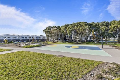 Photo of property in 16 Frank Gill Road, Hobsonville, Auckland, 0616