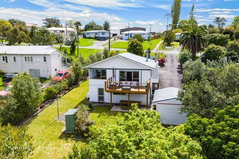 Photo of property in 15 Bickerstaffe Road, Maungaturoto, 0520