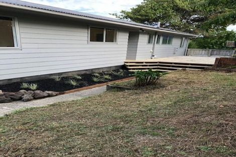 Photo of property in 16 Jayne Place, Torbay, Auckland, 0630