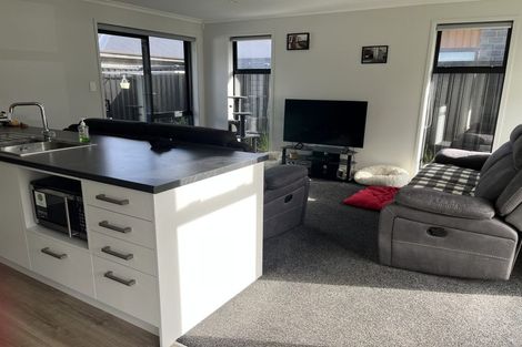 Photo of property in 70 Pakanga Grove, Pyes Pa, Tauranga, 3112