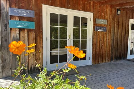 Photo of property in 43 School Road, Te Horo, Otaki, 5582