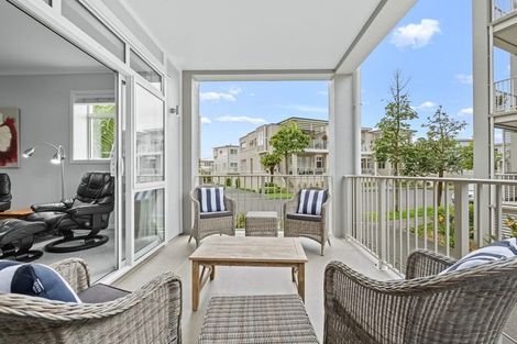 Photo of property in 63 Parkside Drive, Orewa, 0931