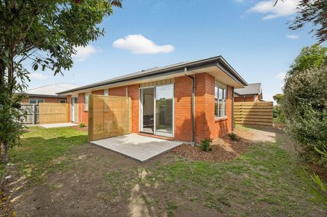 Photo of property in 15 Saint Peters Close, Woolston, Christchurch, 8062