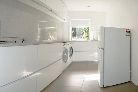 Photo of property in 1/11 Garmons Way, Castor Bay, Auckland, 0620