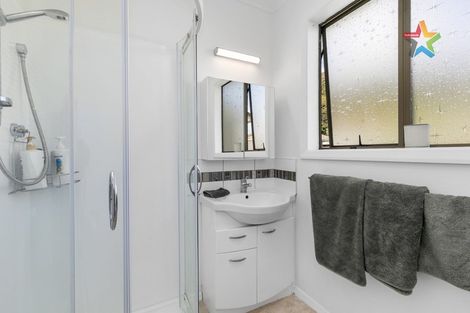 Photo of property in 195 Waddington Drive, Naenae, Lower Hutt, 5011