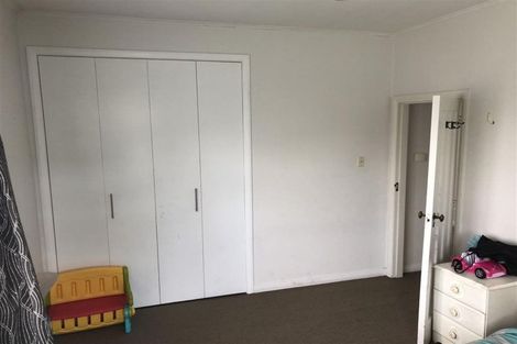 Photo of property in 702 Massey Road, Mangere, Auckland, 2022